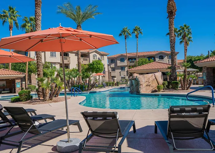 Apartment 7min Airport Diablostadium Gym Pool Hottub Dogpark Tempe